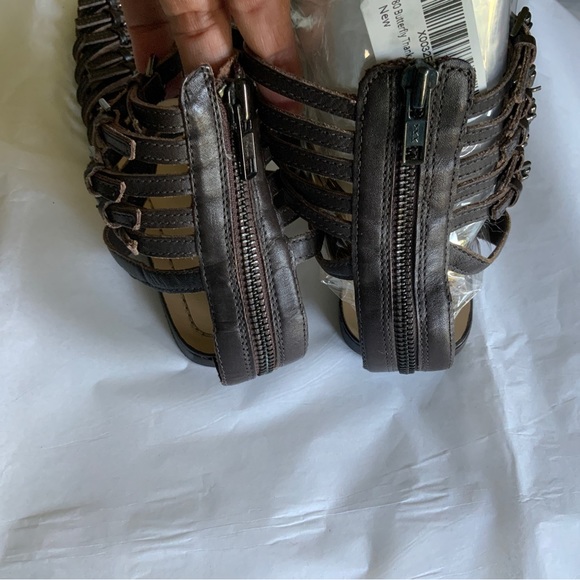 ZARA brown flat summer Sandals with small buckles. Ankle high.zipper at … - Picture 3 of 6